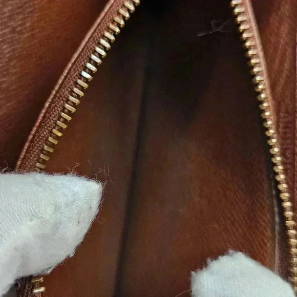 📍SOLD📍Louis Vuitton Monogram Wallet - Picture 11 of 17